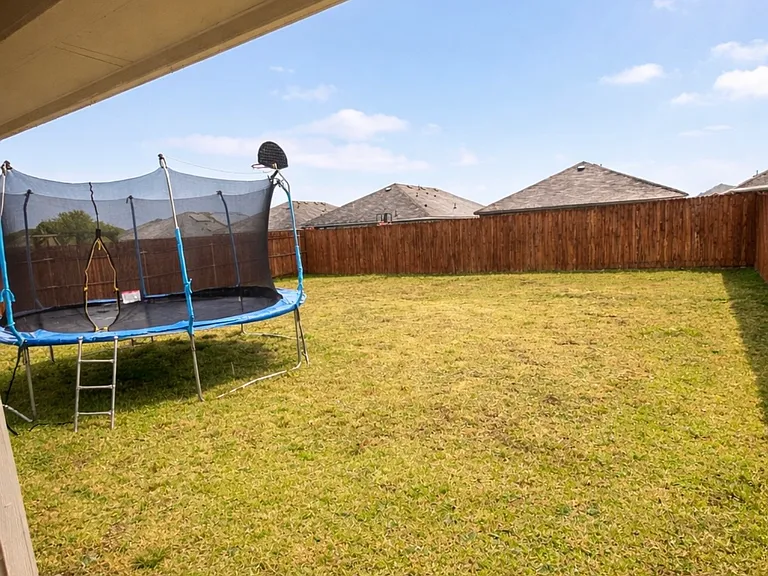1908 Willow Creek Rd — Photo 6