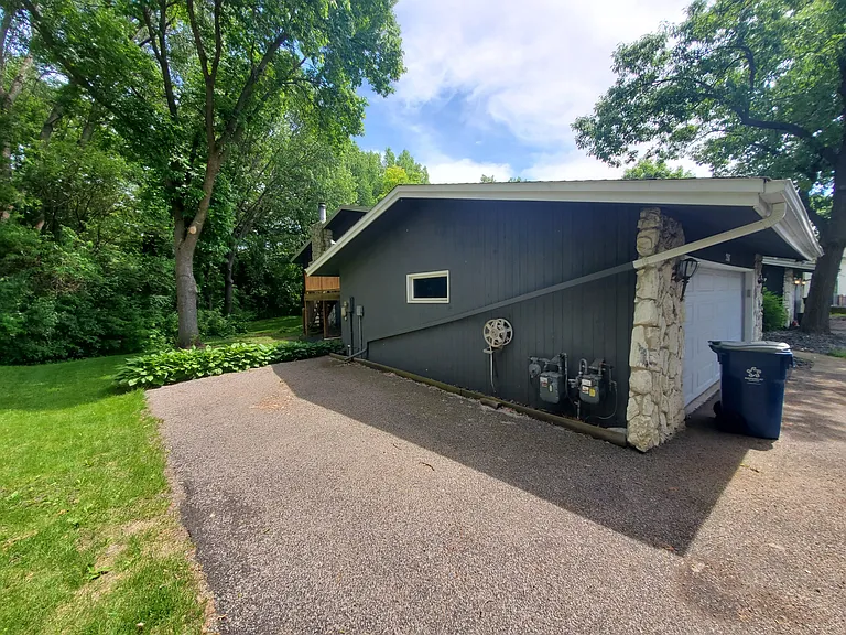 2517 Cedar Hills Dr — Photo 29