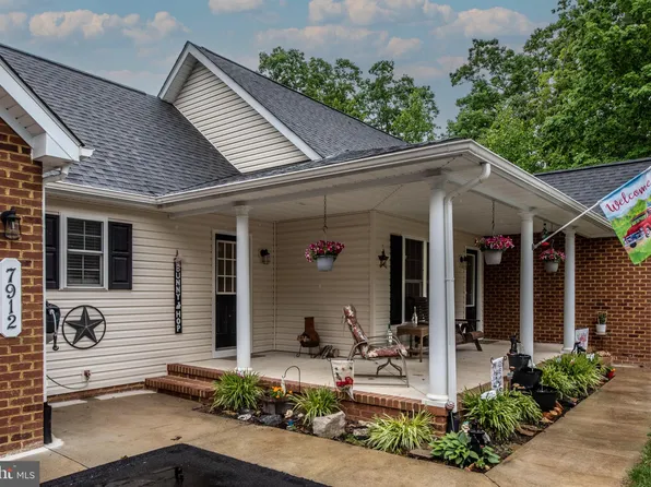 7912 Lake Anna Pkwy, Spotsylvania, VA 22551