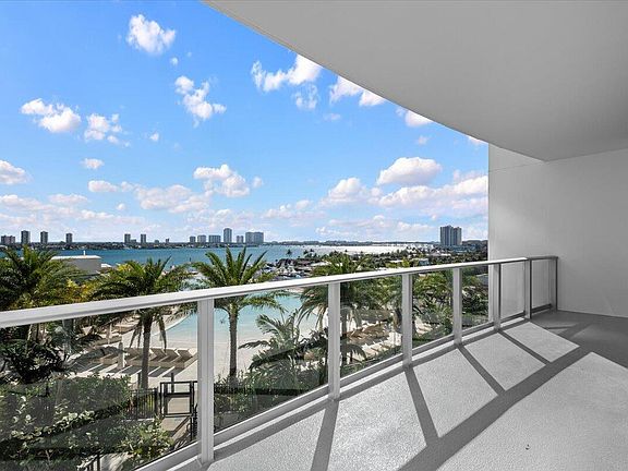 3rd image of 220 Lake Shore Dr #804