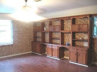 2nd image of 114 Halsell Dr