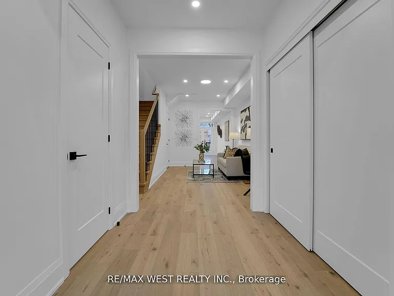 521 Saint Johns Rd #UPPER — Photo 4