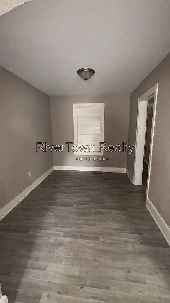 3 bed, 1.0 bath, 1290 sqft, $1,195 — Photo 4