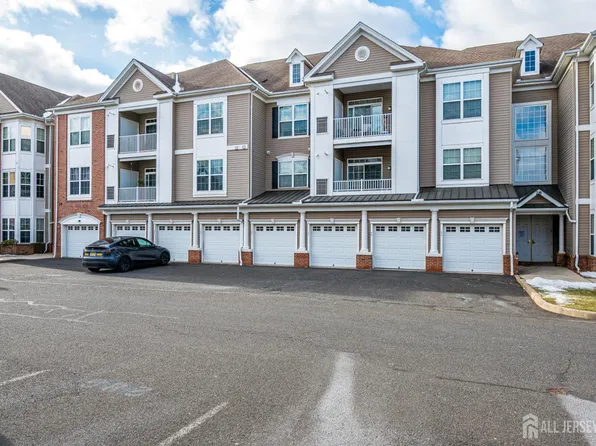 2822 Edward Stec Blvd, Edison, NJ 08837