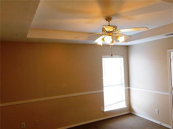 3rd image of 1372 Mimosa Ln