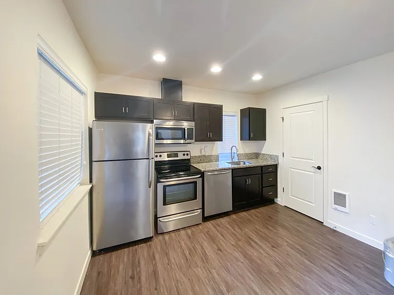7924 SE Milwaukie Ave — Photo 6