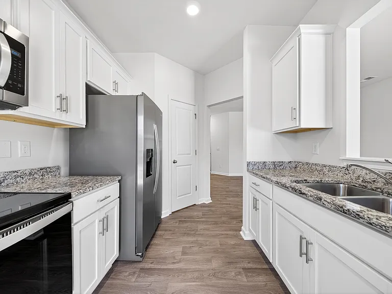 1175 Evelynnview Ln — Photo 14