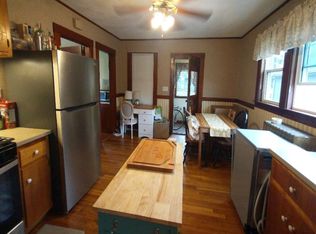 35 Faxon St Floor 2, Newton, MA 02458