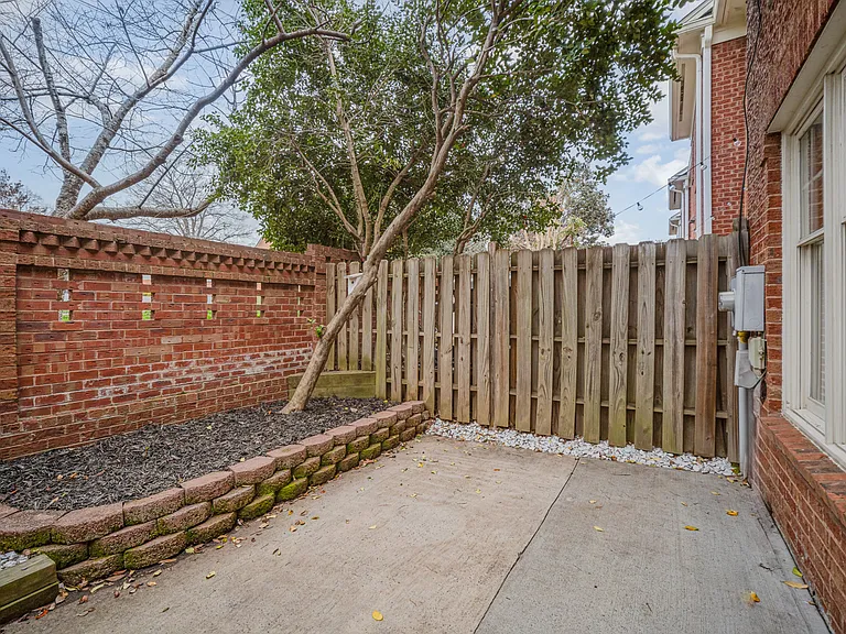 2743 Dilworth Heights Ln — Photo 11