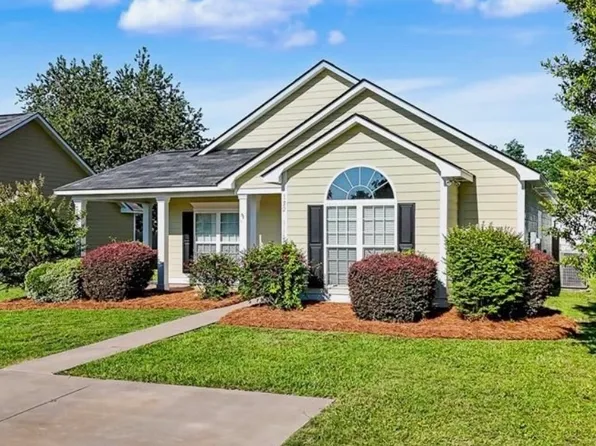 132 Laurelwood Ct, Leesburg, GA 31763