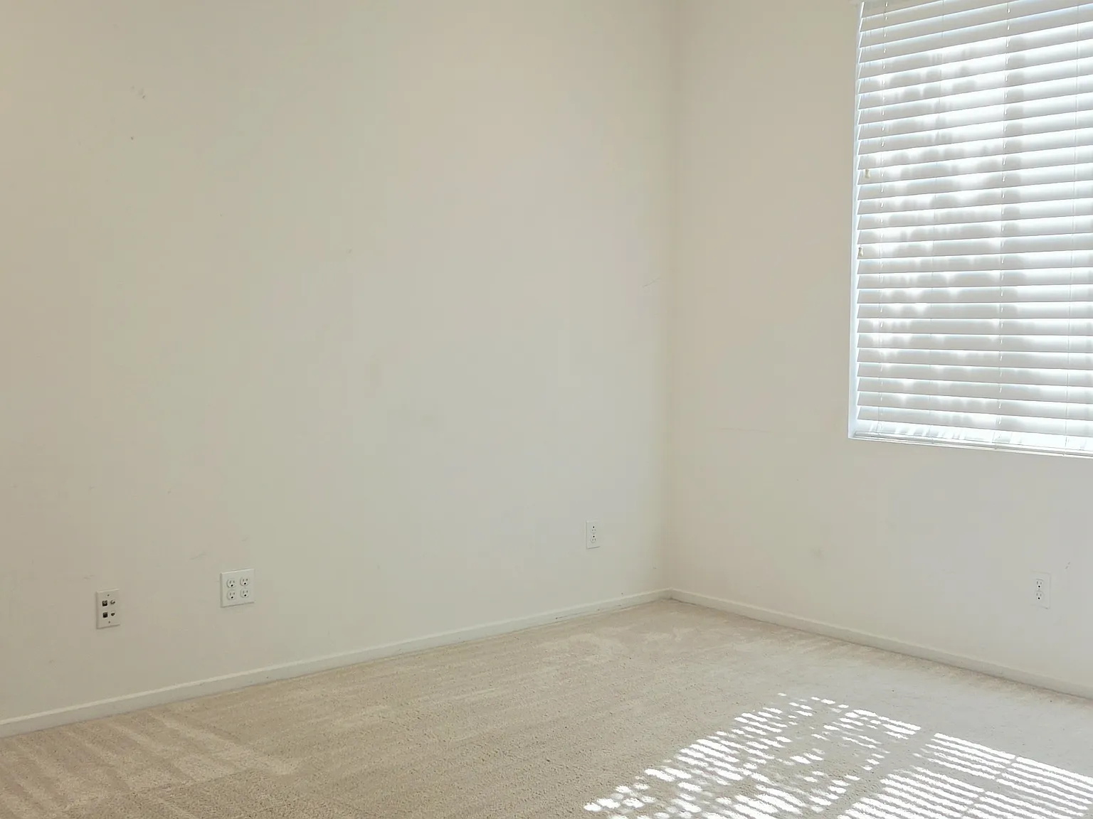Lavender Dr — Photo 3