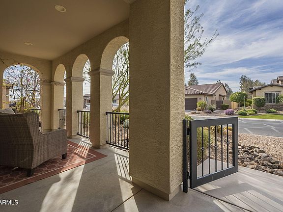 4th image of 4588 W AGAVE Avenue