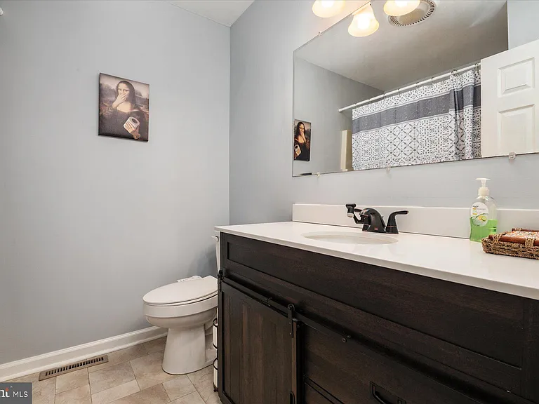 8953 Treesdale Dr — Photo 25
