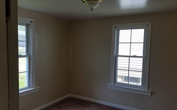5th image of 114 Boston Ave