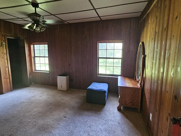 208 NE Yallaha Ave — Photo 11