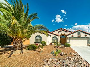 695 W One Wood Pl, Green Valley, AZ 85614