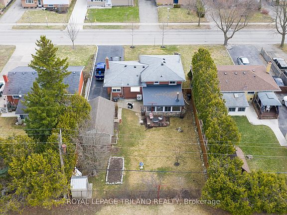 3rd image of 1211 Sorrel Rd