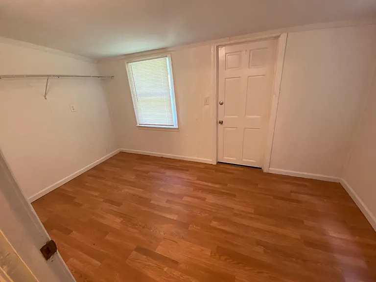 1217 Barnes St NW — Photo 8