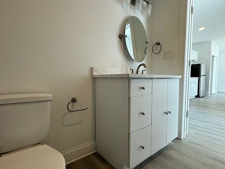 1600 West Hunting Park - Residential — Photo 22
