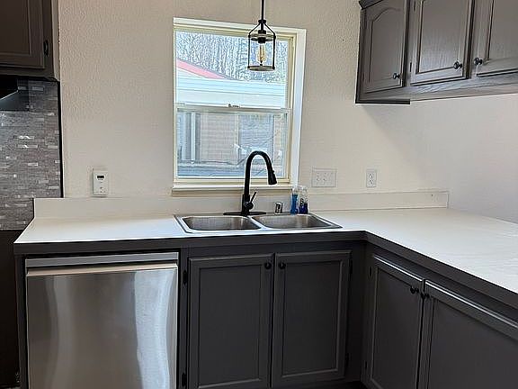 4th image of 11901 Aralia Ct