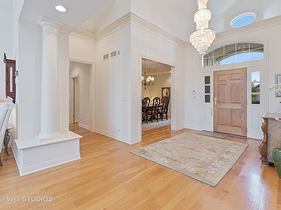 4th image of 6358 Thackery Ln