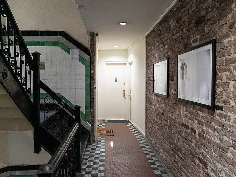 230 Thompson St #22 — Photo 10