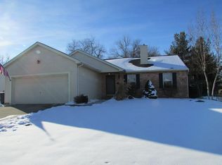 7901 Ravenwood Ln, Hamilton Twp, OH 45039