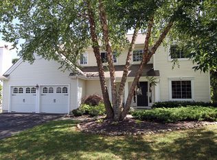 27 Fox Chase Rd, Oak Ridge, NJ 07438