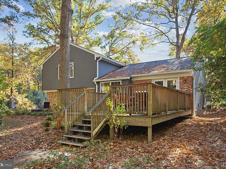 2300 Cheshire Ln — Photo 27