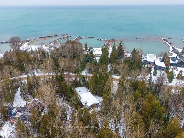 112 Cameron St, The Blue Mountains, ON N0H 2P0