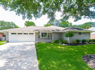 4426 Briarbend Dr, Houston, TX 77035