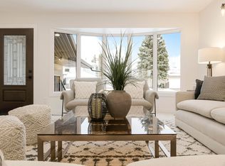 2712 41st St NW, Edmonton, AB T6L 4H1