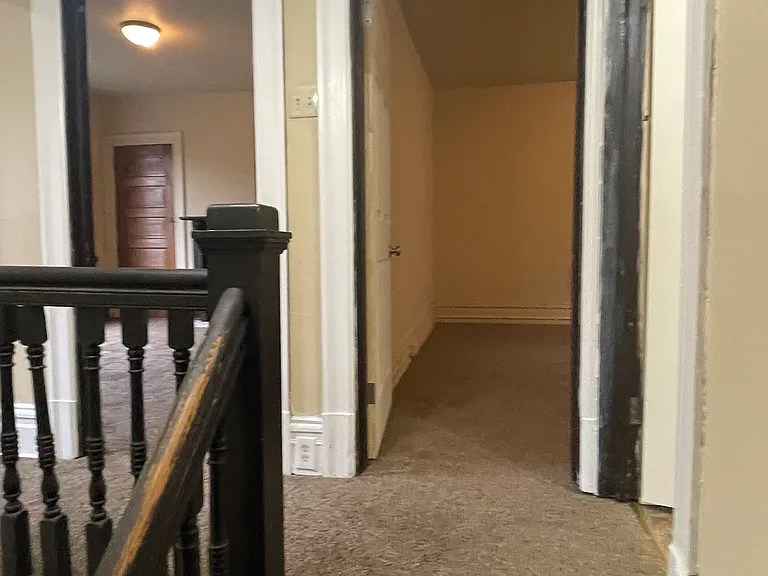 1250 Blackadore Ave — Photo 24