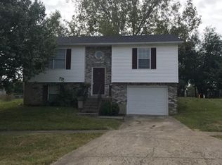 118 Potomac St, Radcliff, KY 40160