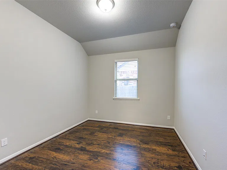 5314 Silver Ledge Dr — Photo 37