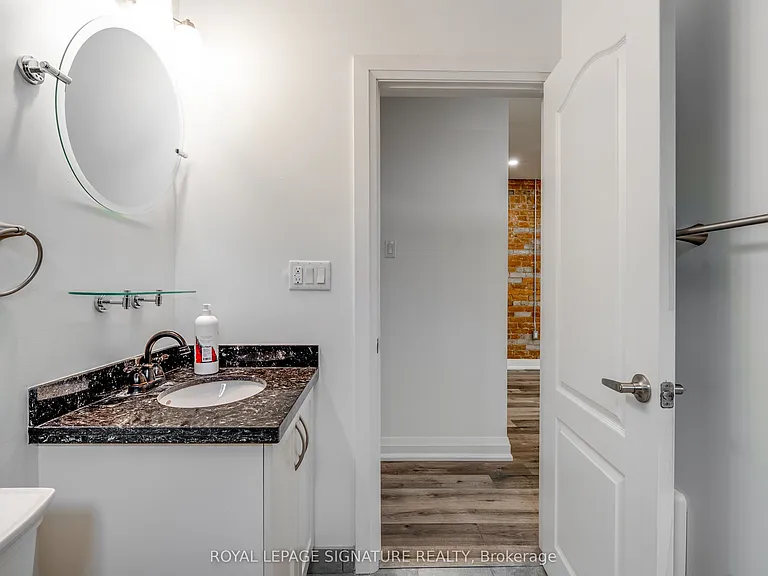 421 Danforth Ave #2 — Photo 17