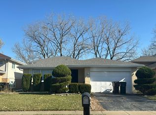 17555 Cypress Ave, Country Club Hills, IL 60478