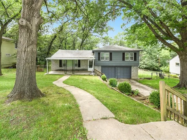 9712 Parkwood Ave, Kansas City, MO 64137