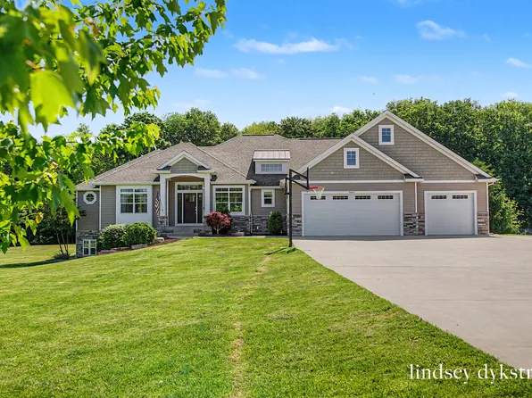 9644 Meadow Valley SE, Caledonia, MI 49316
