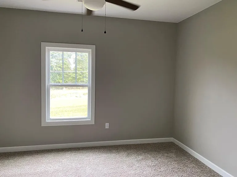 2552 Jordon Ave — Photo 8