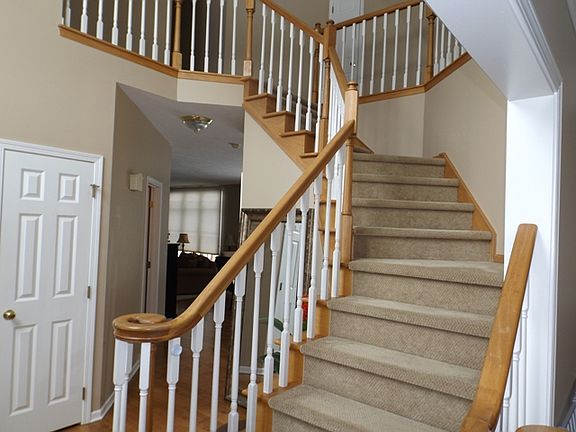 3rd image of 65 Pinehurst Dr