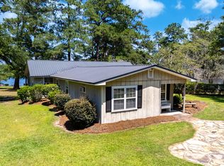1519 Clubhouse Rd, Summerton, SC 29148