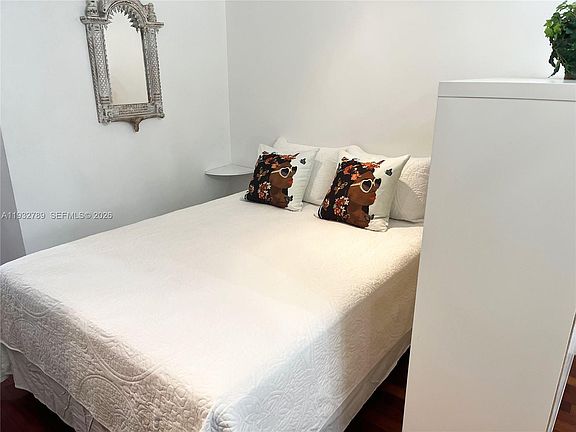 5th image of 1340 Drexel Ave APT 406