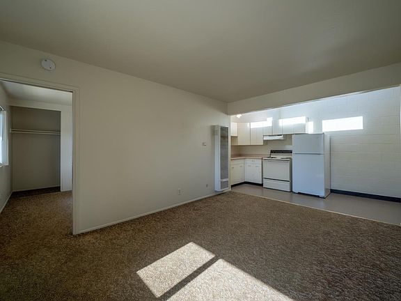 2nd image of 1722 Palmetto Ave #1
