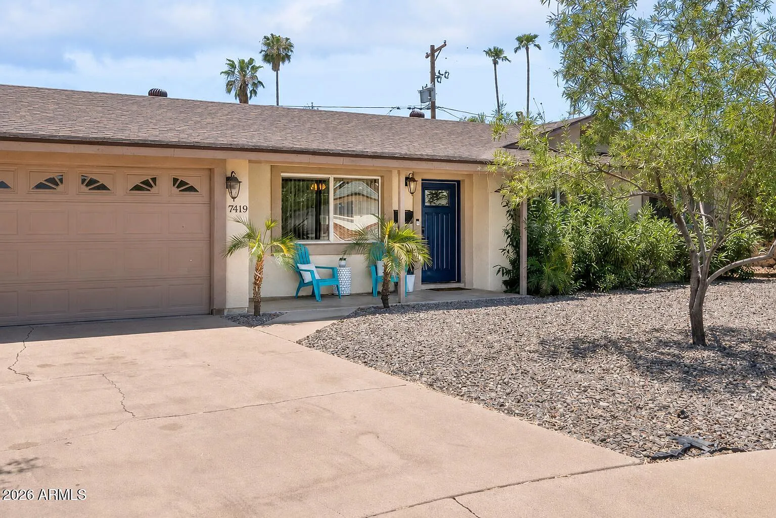 4 bed, 2.0 bath, 1756 sqft, $4,250 — Photo 2