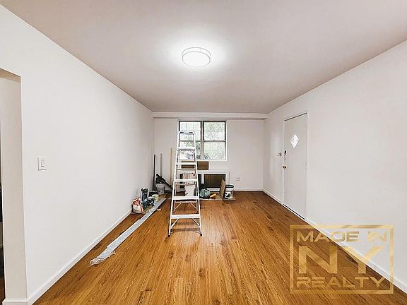 4th image of 77-11 Park Dr E #6