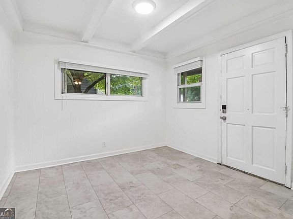 2nd image of 3446 Louise St