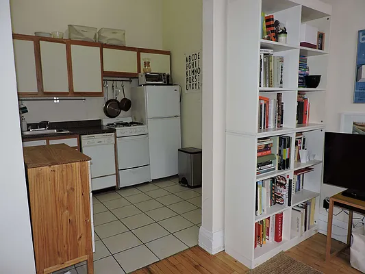 Rented by Brown Harris Stevens | media 32