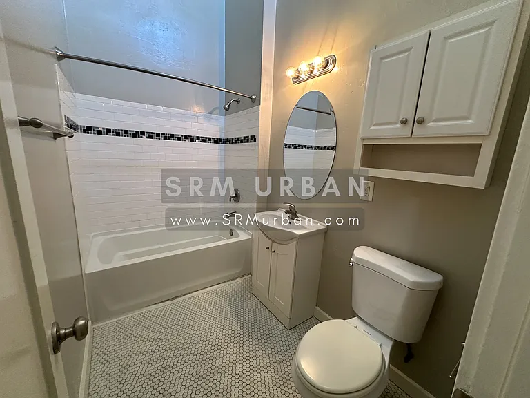 4709 34th St #9 — Photo 14