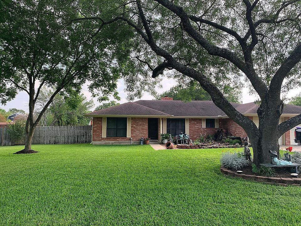 1st image of 1703 Magic Hill Dr